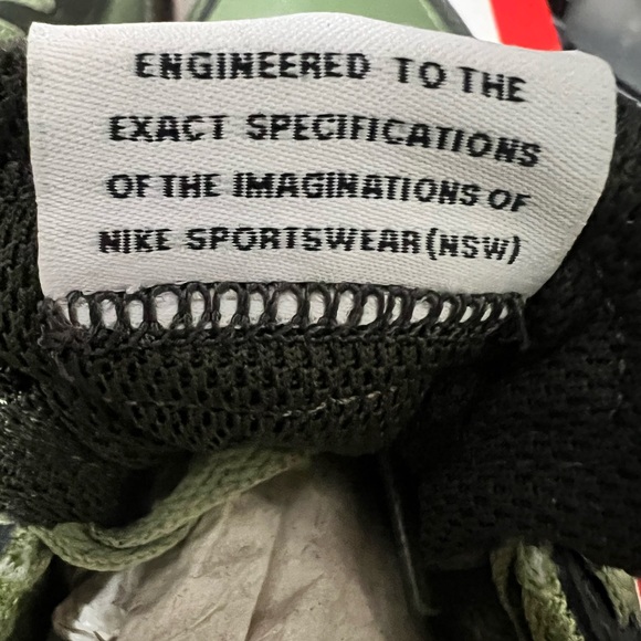 Nike Waffle Debut Sneakers - Picture 8 of 8